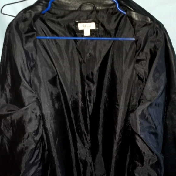 Jacket - Picture 2 of 4